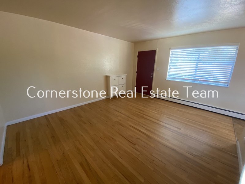 3113 Illinois Ave - 1 property image