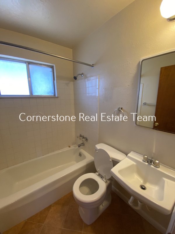 3113 Illinois Ave - 1 property image