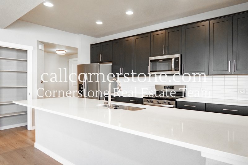 3713 Levy Park Drive property image