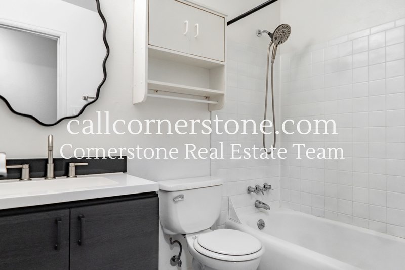 1320 Verde Drive property image