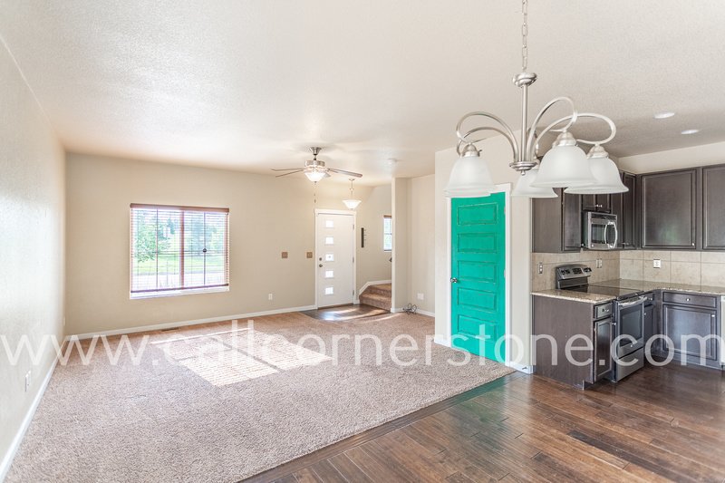 1322 Antrim Loop property image