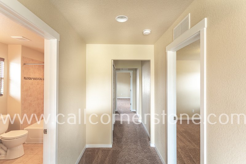 1322 Antrim Loop property image