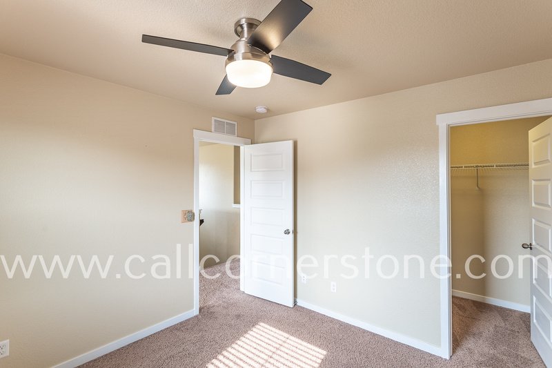 1322 Antrim Loop property image