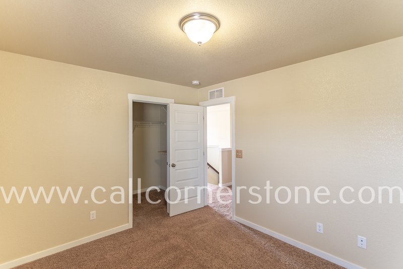 1322 Antrim Loop property image