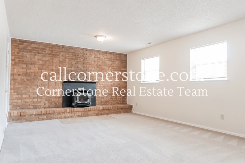 2015 Rusty Hinge Drive property image