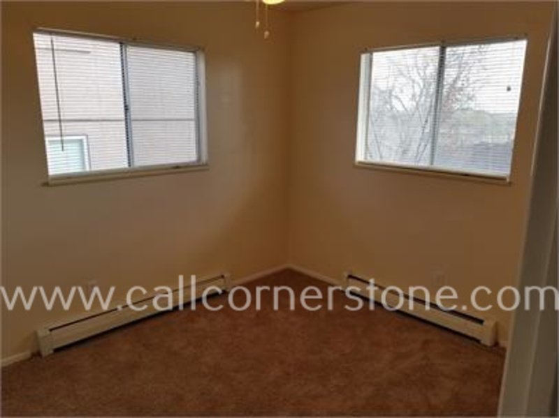 1055 Chiricahua Loop - 3 property image