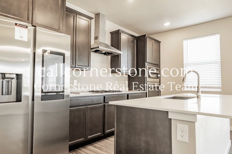 9844 Cronin Street property image