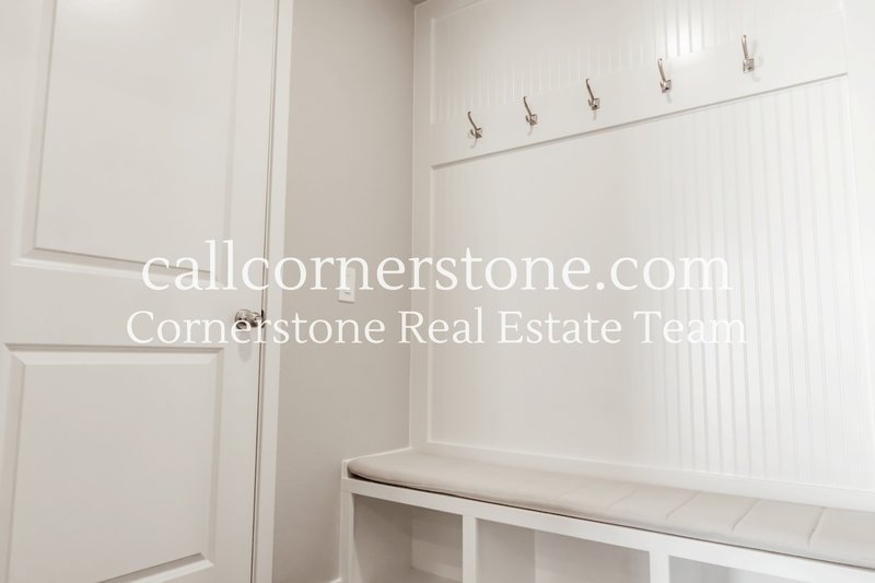 9844 Cronin Street property image