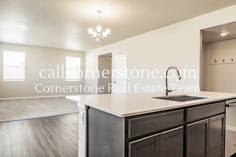 9844 Cronin Street property image