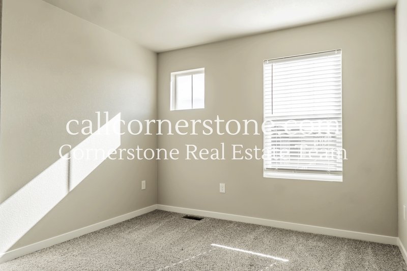 9844 Cronin Street property image