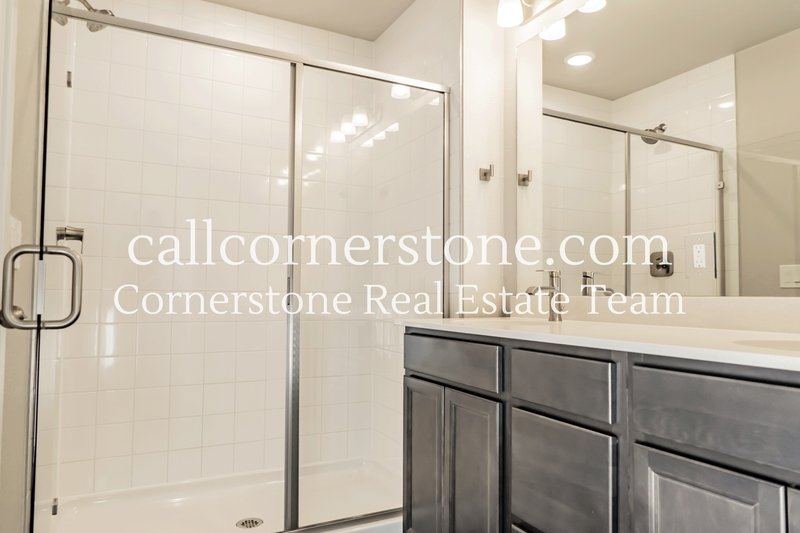 9844 Cronin Street property image