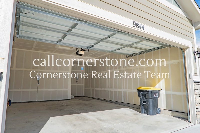 9844 Cronin Street property image