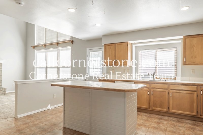 5037 Plumstead Drive property image