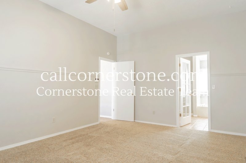 5037 Plumstead Drive property image