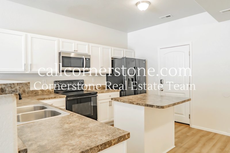 2138 Phillips Alley property image