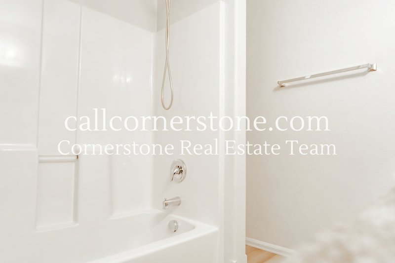 2138 Phillips Alley property image