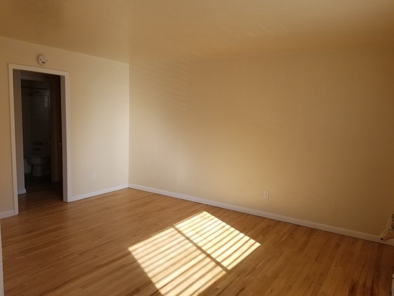 3113 Illinois Ave - 1 property image