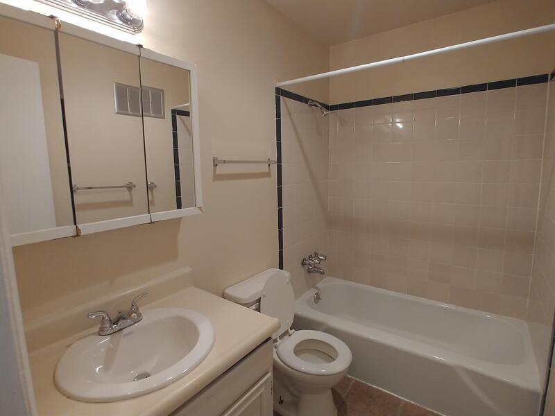 325 Cragmor Road - 302 property image