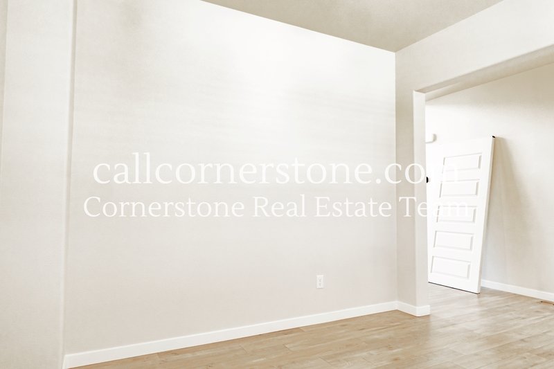 10120 Kentwood Drive property image