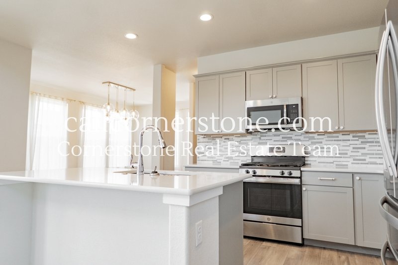 10120 Kentwood Drive property image
