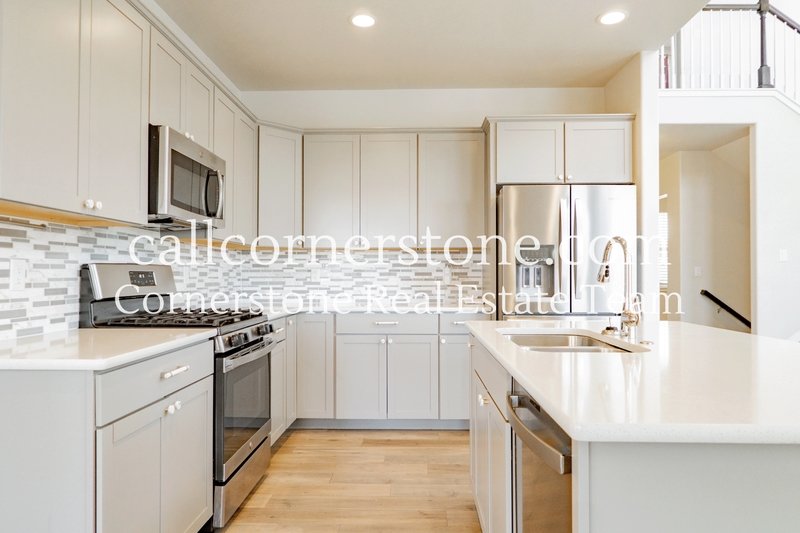 10120 Kentwood Drive property image