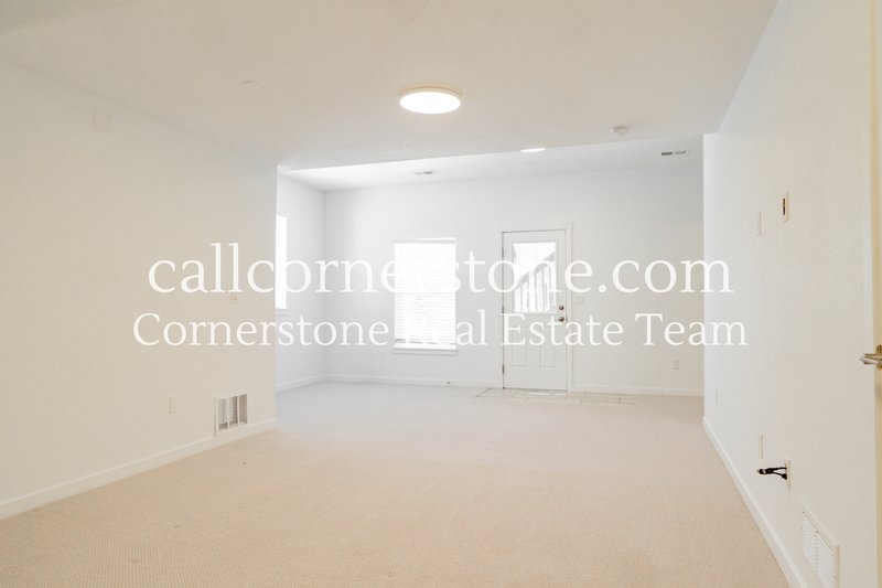 10120 Kentwood Drive property image