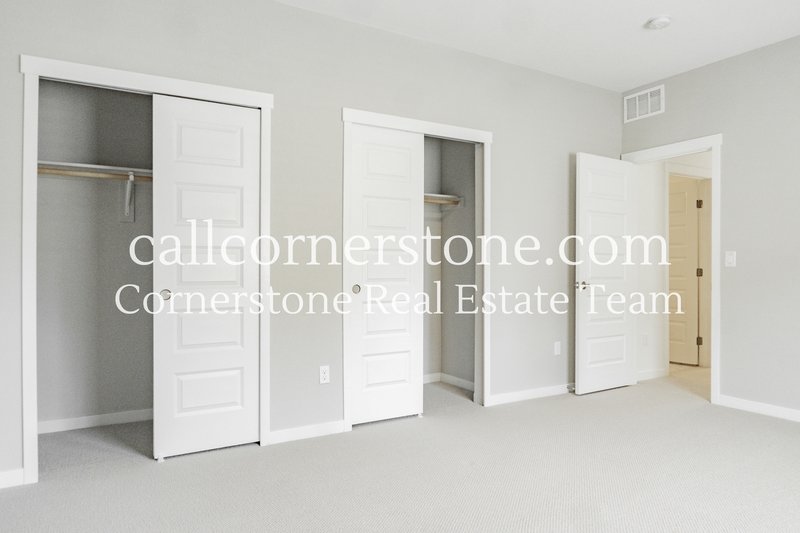 10120 Kentwood Drive property image