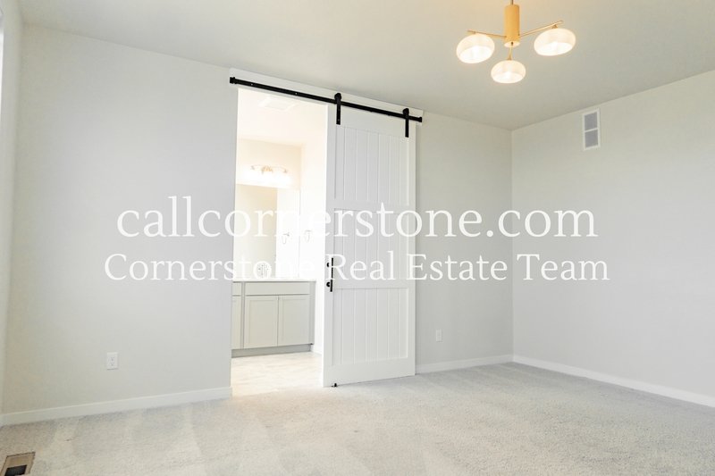 10120 Kentwood Drive property image