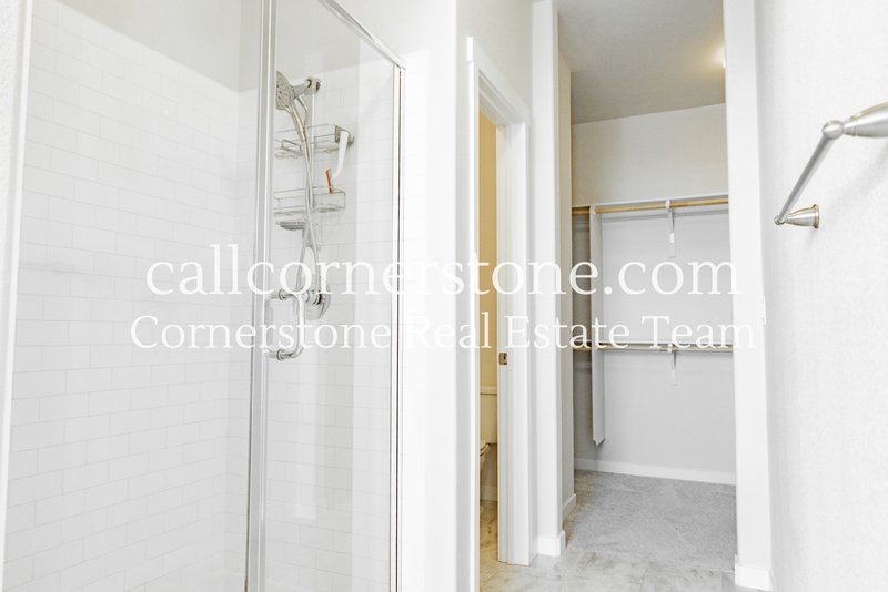 10120 Kentwood Drive property image