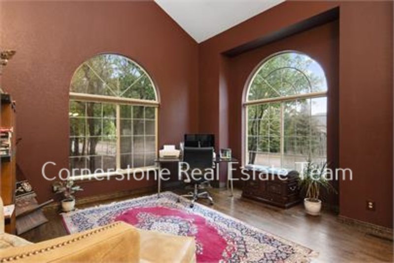 355 Paisley Drive property image
