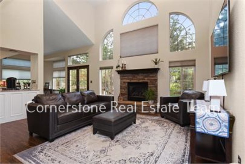 355 Paisley Drive property image