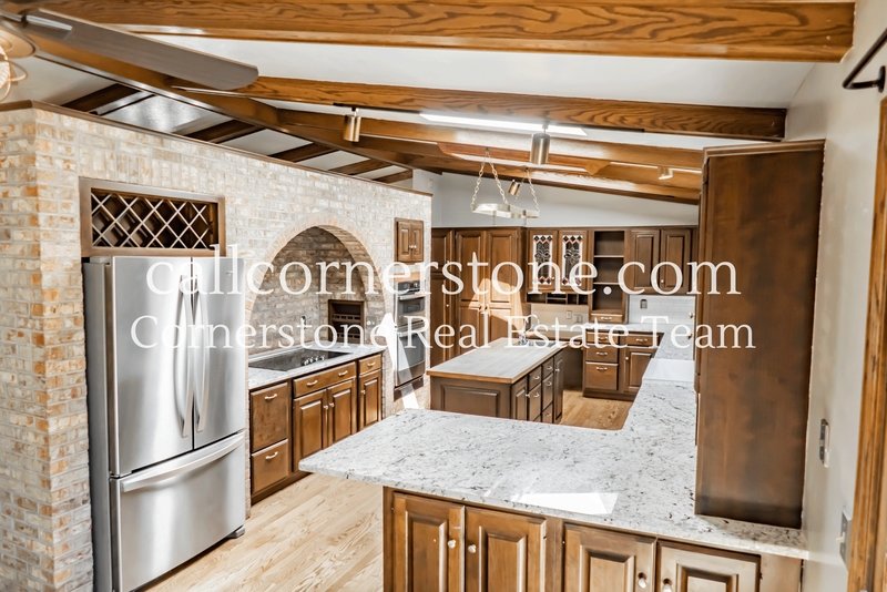 3427 Clubheights Drive property image