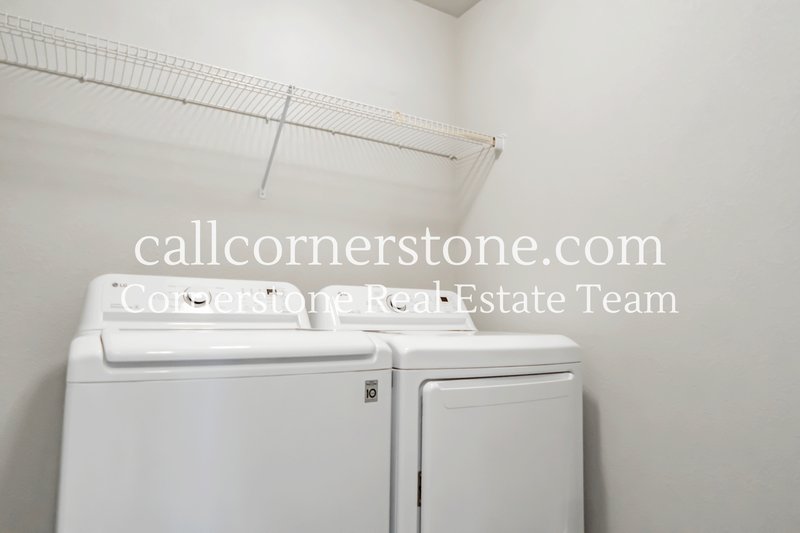 10738 Traders Parkway property image